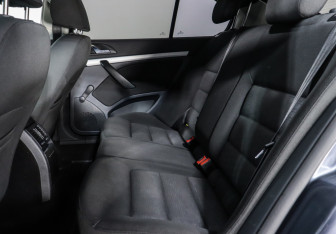 Подержанный автомобиль Skoda Octavia Liftback 2008 года (9 фото)