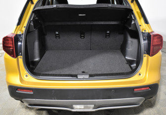 Подержанный автомобиль Suzuki Vitara 2021 года (17 фото)