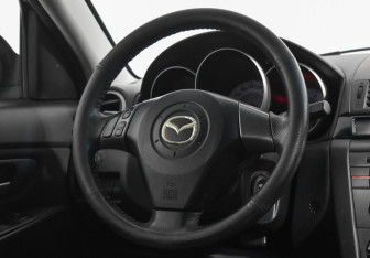 Подержанный автомобиль Mazda 3 Sedan 2007 года (14 фото)