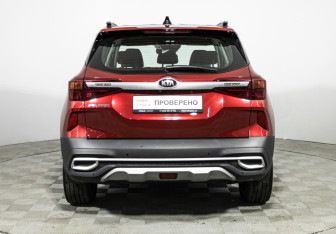 Подержанный автомобиль Kia Seltos 2021 года (6 фото)