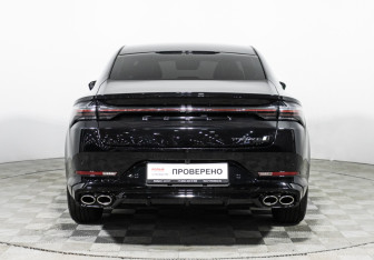 Подержанный автомобиль Geely Preface 2024 года (6 фото)