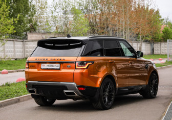 Подержанный автомобиль Land Rover Range Rover Sport 2018 года (6 фото)