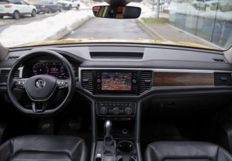 Подержанный автомобиль Volkswagen Teramont 2018 года (10 фото)