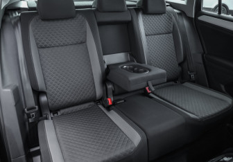 Подержанный автомобиль Volkswagen Tiguan 2018 года (23 фото)