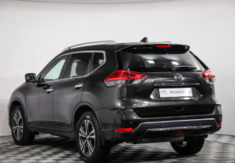Подержанный автомобиль Nissan X-Trail 2019 года (7 фото)