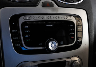 Подержанный автомобиль Ford Focus Sedan 2008 года (13 фото)