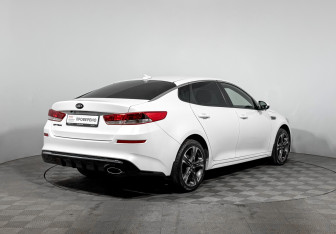 Подержанный автомобиль Kia Optima Sedan 2019 года (5 фото)