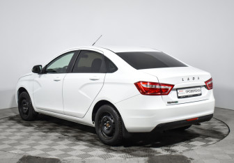 Подержанный автомобиль LADA (ВАЗ) Vesta Sedan 2019 года (7 фото)