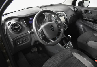 Подержанный автомобиль Renault Kaptur 2017 года (9 фото)