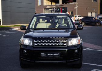 Подержанный автомобиль Land Rover Freelander 2011 года (3 фото)