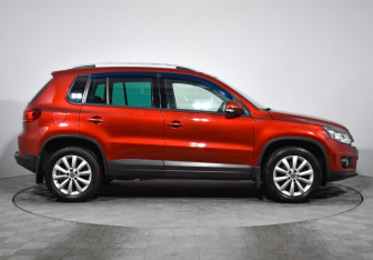 Подержанный автомобиль Volkswagen Tiguan 2016 года (4 фото)