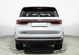 Подержанный автомобиль Soueast S09 2024 года (6 фото)