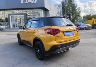 Подержанный автомобиль Suzuki Vitara 2019 года (6 фото)