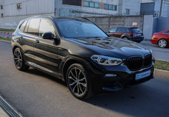 Подержанный автомобиль BMW X3 2019 года (3 фото)