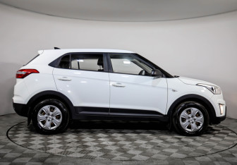 Подержанный автомобиль Hyundai Creta 2016 года (4 фото)