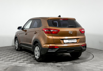 Подержанный автомобиль Hyundai Creta 2017 года (7 фото)