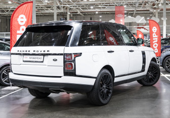 Подержанный автомобиль Land Rover Range Rover 2018 года (8 фото)