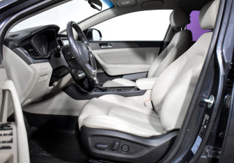 Подержанный автомобиль Hyundai Sonata 2018 года (12 фото)