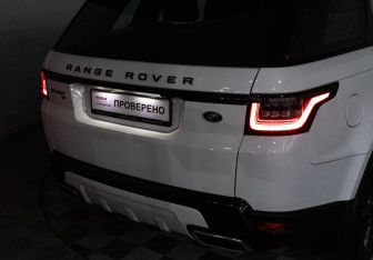 Подержанный автомобиль Land Rover Range Rover Sport 2020 года (32 фото)