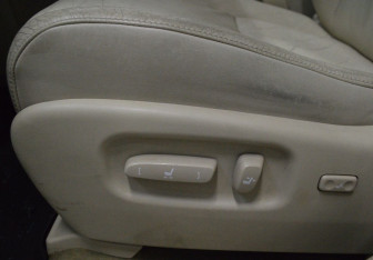 Подержанный автомобиль Lexus RX 2010 года (17 фото)