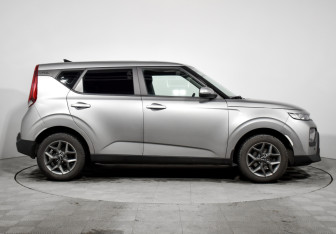Подержанный автомобиль Kia Soul 2021 года (4 фото)