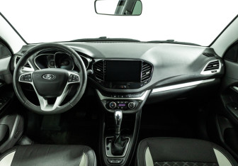 Подержанный автомобиль LADA (ВАЗ) Vesta Wagon 2019 года (13 фото)