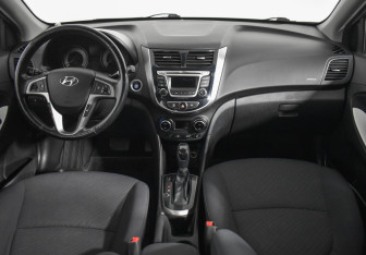 Подержанный автомобиль Hyundai Solaris Sedan 2014 года (13 фото)