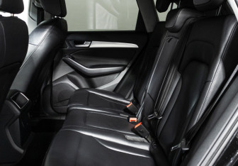 Подержанный автомобиль Audi Q5 2014 года (10 фото)