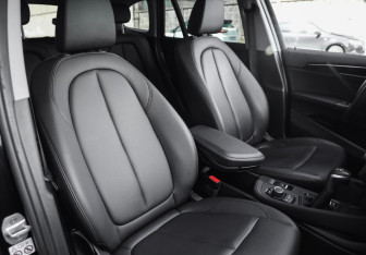 Подержанный автомобиль BMW X1 2019 года (25 фото)