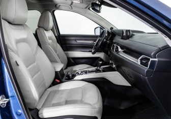 Подержанный автомобиль Mazda CX-5 2018 года (25 фото)