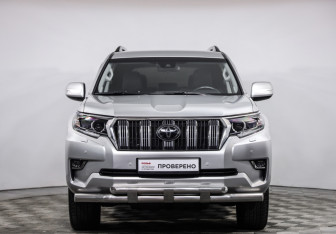 Подержанный автомобиль Toyota Land Cruiser Prado 2022 года (2 фото)