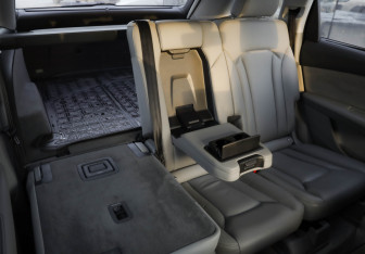 Подержанный автомобиль Audi Q7 2019 года (33 фото)