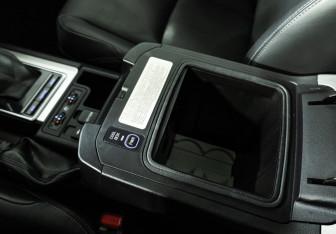 Подержанный автомобиль Toyota Land Cruiser Prado 2017 года (23 фото)