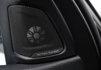 Подержанный автомобиль BMW X5 2016 года (28 фото)