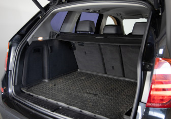 Подержанный автомобиль BMW X3 2014 года (21 фото)