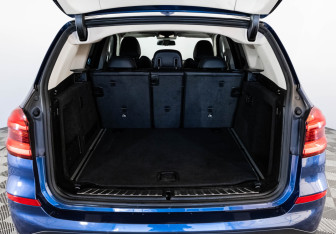 Подержанный автомобиль BMW X3 2019 года (24 фото)