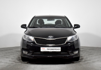 Подержанный автомобиль Kia Rio Sedan 2015 года (2 фото)