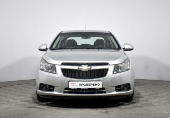 Подержанный автомобиль Chevrolet Cruze Sedan 2011 года (2 фото)