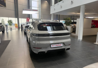 Новый Porsche Cayenne 2025 (4 фото)