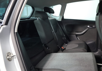 Подержанный автомобиль SEAT Altea 2012 года (14 фото)