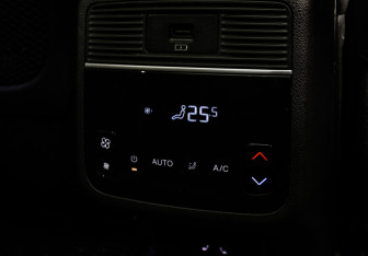 Подержанный автомобиль Exeed VX 2021 года (29 фото)