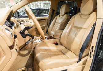 Подержанный автомобиль Porsche Cayenne 2007 года (17 фото)