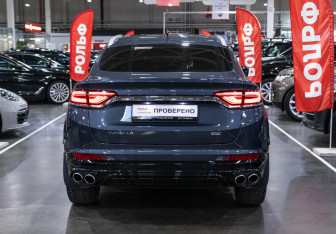 Подержанный автомобиль Geely Tugella 2023 года (10 фото)