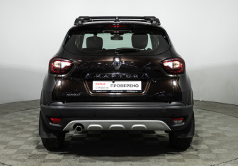 Подержанный автомобиль Renault Kaptur 2019 года (6 фото)
