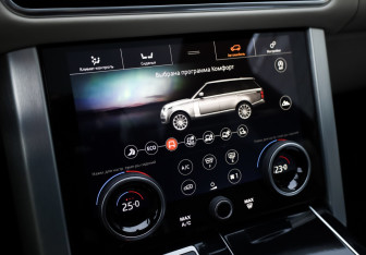 Подержанный автомобиль Land Rover Range Rover 2020 года (26 фото)