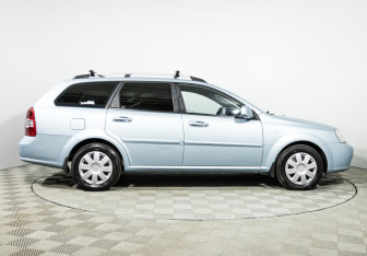 Подержанный автомобиль Chevrolet Lacetti Wagon 2012 года (4 фото)