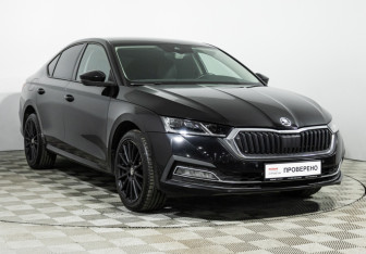 Подержанный автомобиль Skoda Octavia Liftback 2021 года (3 фото)