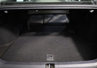 Подержанный автомобиль Toyota Camry Sedan 2019 года (29 фото)