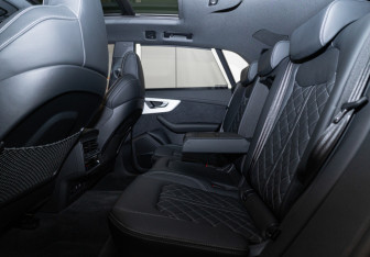 Новый Audi Q8 2025 (8 фото)