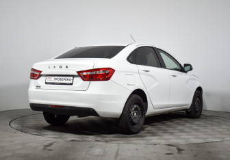 Подержанный автомобиль LADA (ВАЗ) Vesta Sedan 2019 года (4 фото)